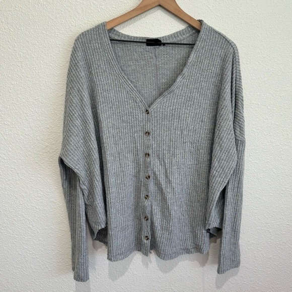 Urban Outfitters Women's Small Button Down Waffle Knit Cozy Sweater Cardigan - Picture 1 of 10